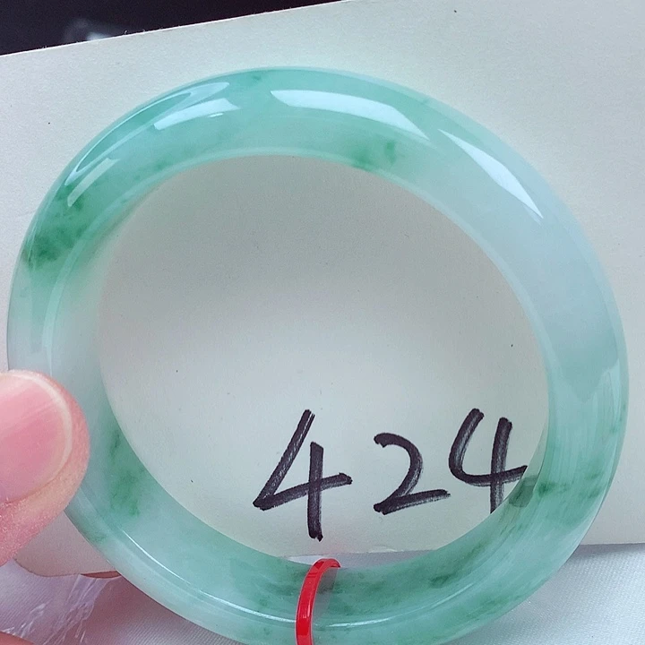 翡翠未镶嵌手镯翡翠