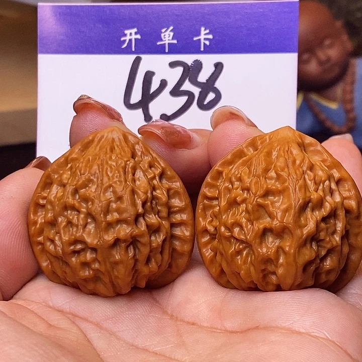 桃核吊坠金牛36无刀痕s