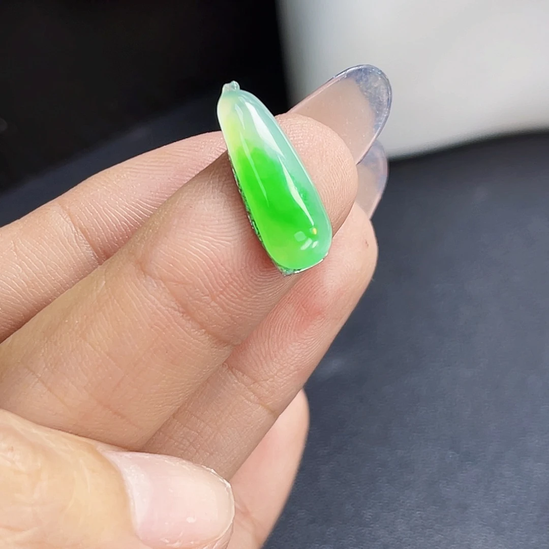 裸石翡翠XX0022老坑冰胶起起光阳绿福瓜
