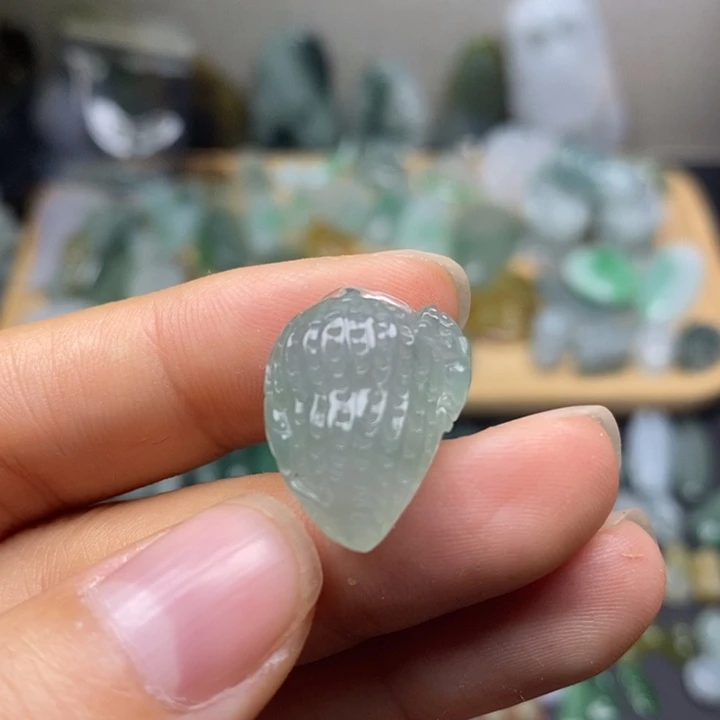 颈饰未镶嵌翡翠好事发生