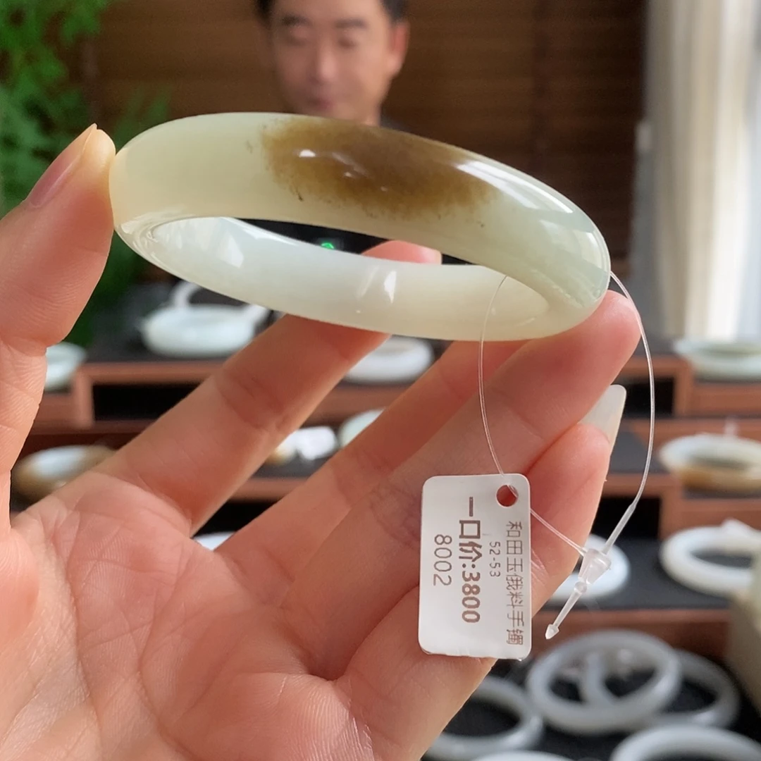 和田玉未镶嵌手镯8002