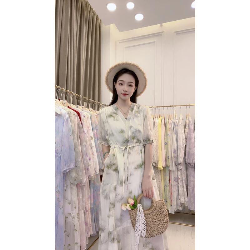 柠毓家新款秋季连衣裙时尚显瘦法式气质V领仙气碎花裙短袖裙子