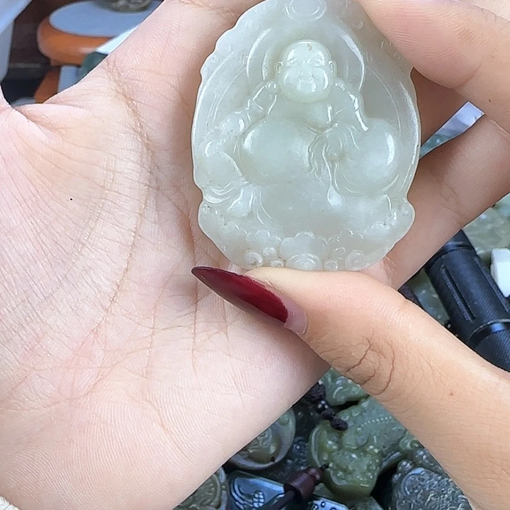 颈饰未镶嵌和田玉
