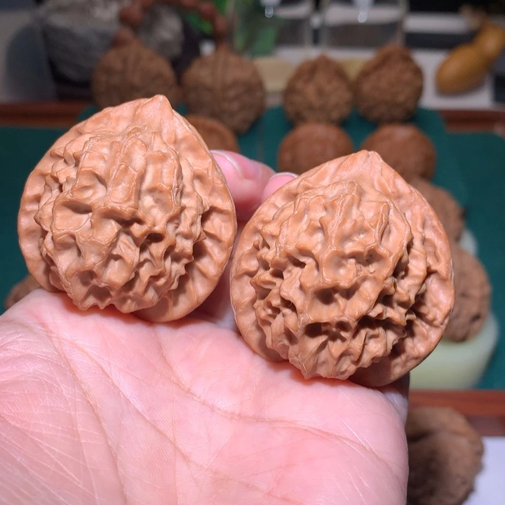 文玩核桃把件龙鳞