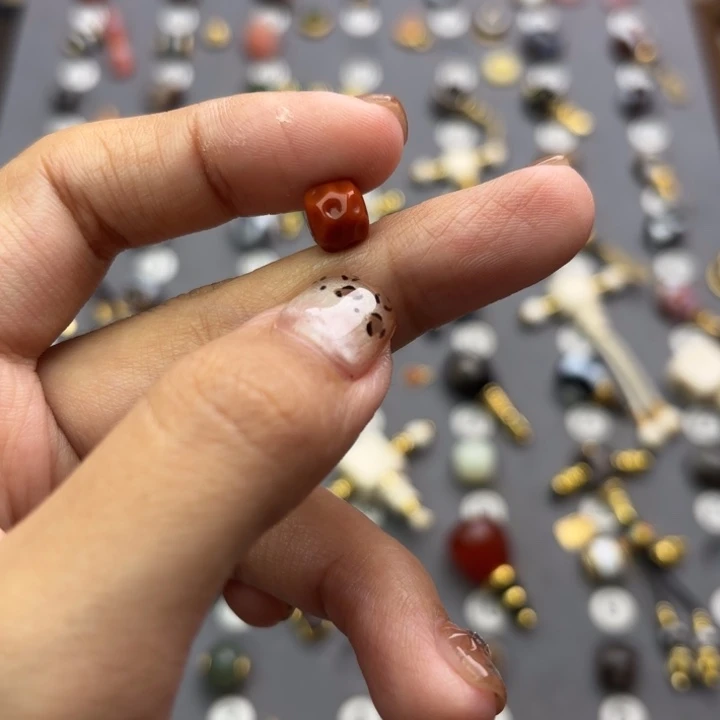 玛瑙/玉髓未镶嵌文玩配饰7+mm
