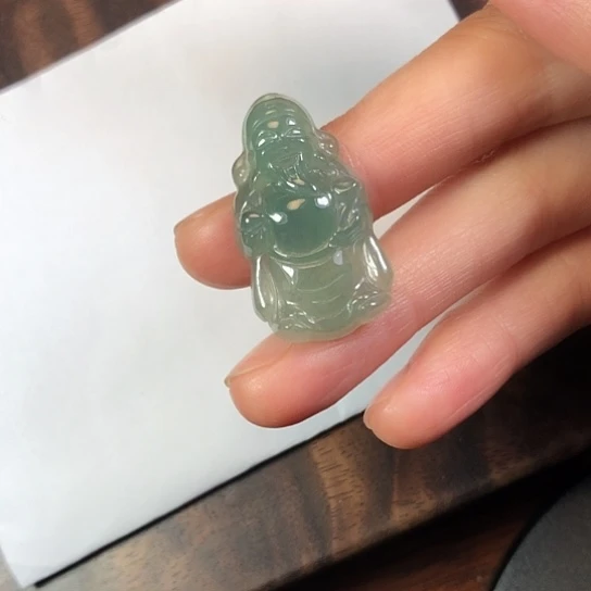 翡翠未镶嵌颈饰缅甸A货，每天下午1点半开播