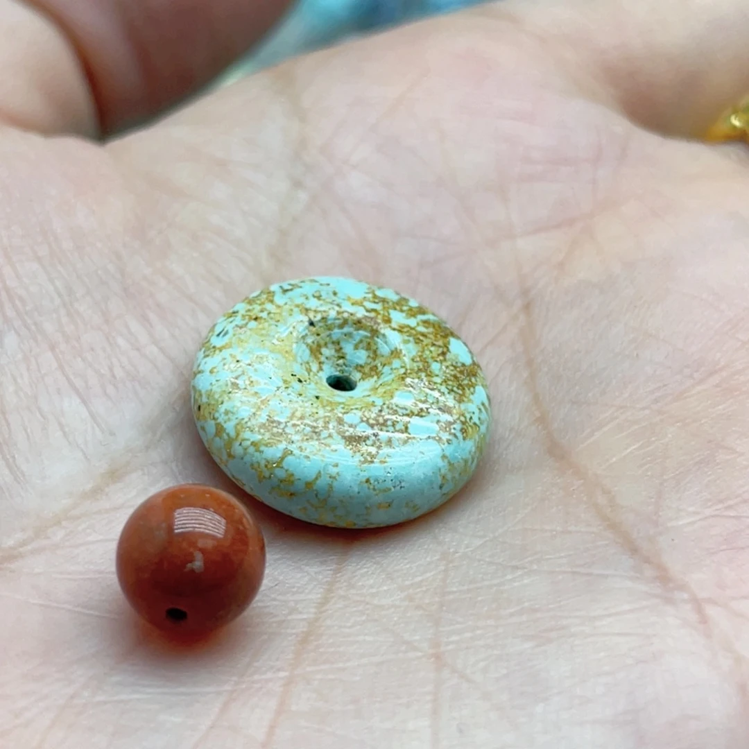 南红玛瑙未镶嵌珠宝奇石