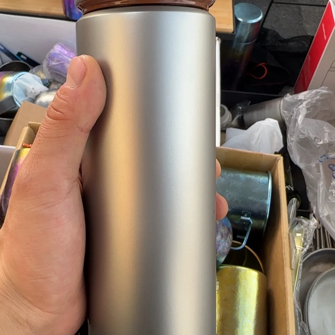 金属一个商务款微瑕福利杯