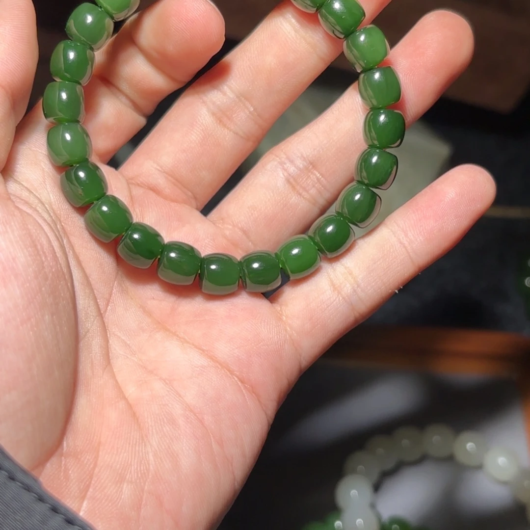 日***方和田玉未镶嵌手链