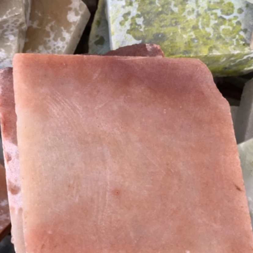 【闪购商品】未镶嵌手镯石英岩玉红爆闪