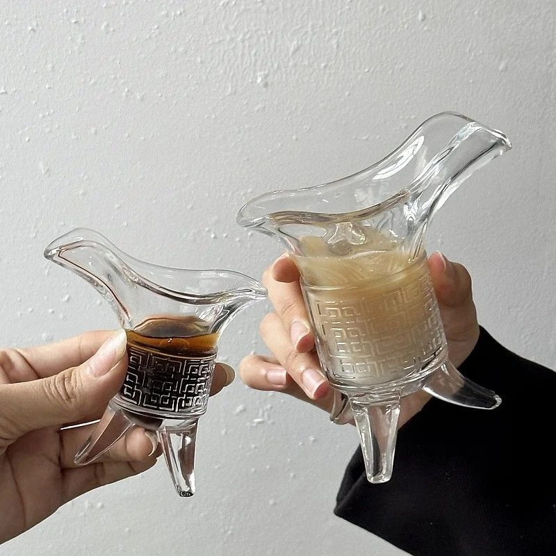 仿古搞怪秦始皇茶杯古代帝王三足杯个性浮雕玻璃杯驾车个人用品