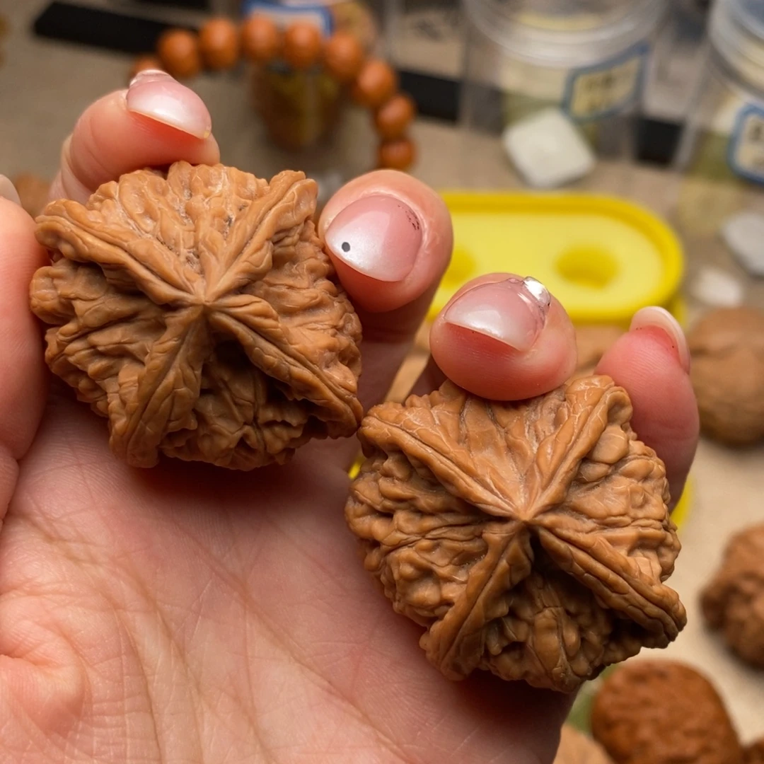 ζ***旧文玩核桃四棱玉玺………………