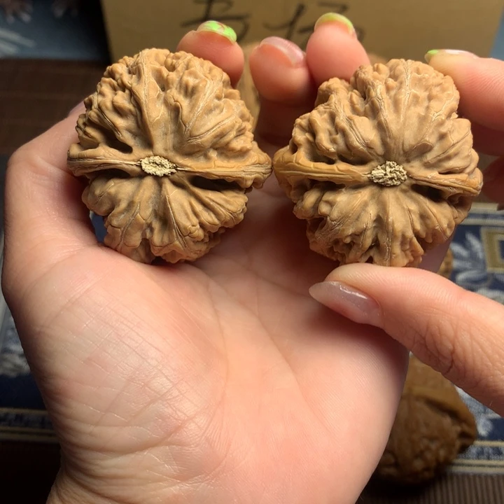 吊坠文玩核桃烽***侯粗筋