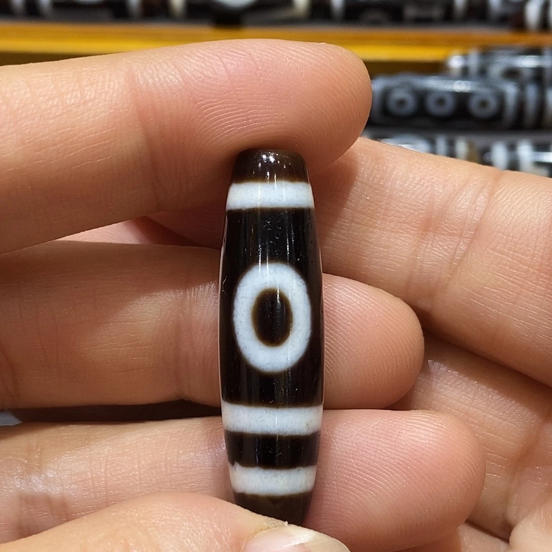 用***3玛瑙/玉髓未镶嵌珠宝半成品