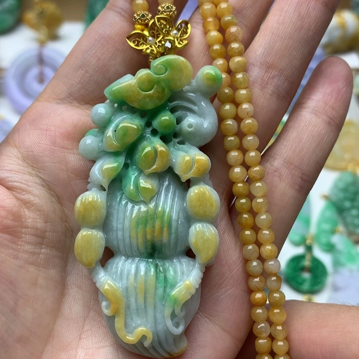 颈饰未镶嵌翡翠翡翠