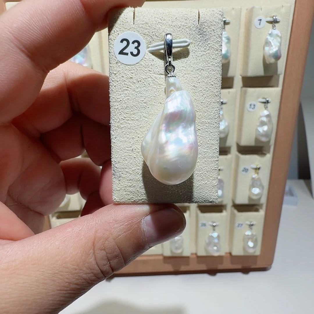 淡水珍珠合金颈饰