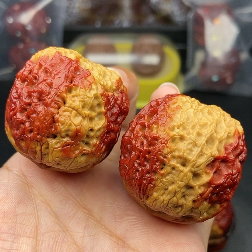 【闪购商品】把件文玩核桃44尺牡丹绣球62克