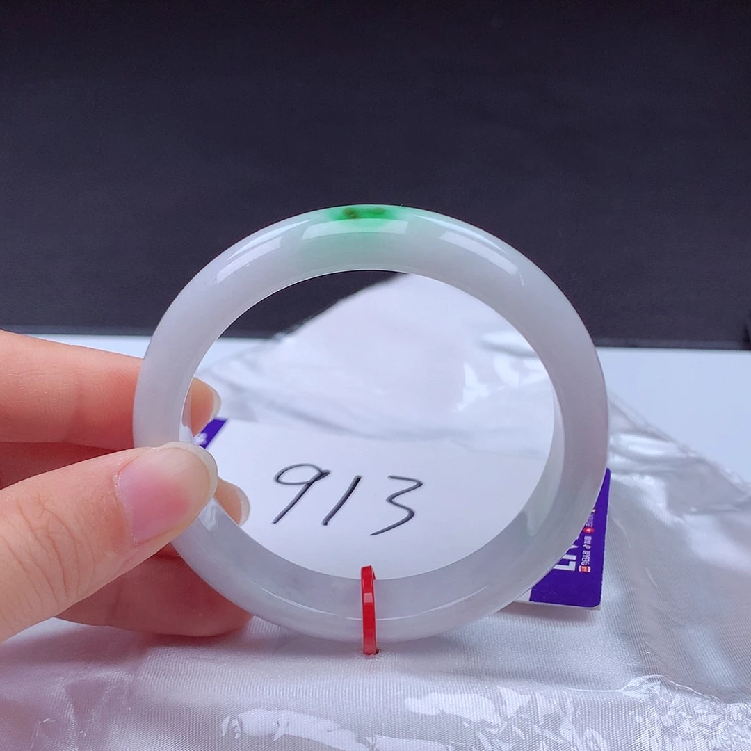 翡翠手镯未镶嵌手镯000199