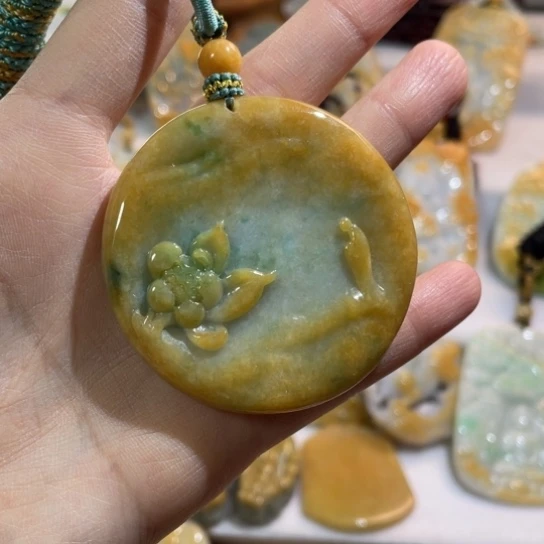 小***s翡翠未镶嵌挂件翡翠