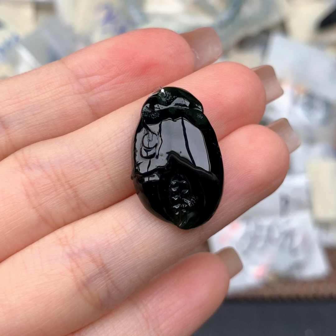 未镶嵌挂件翡翠…..