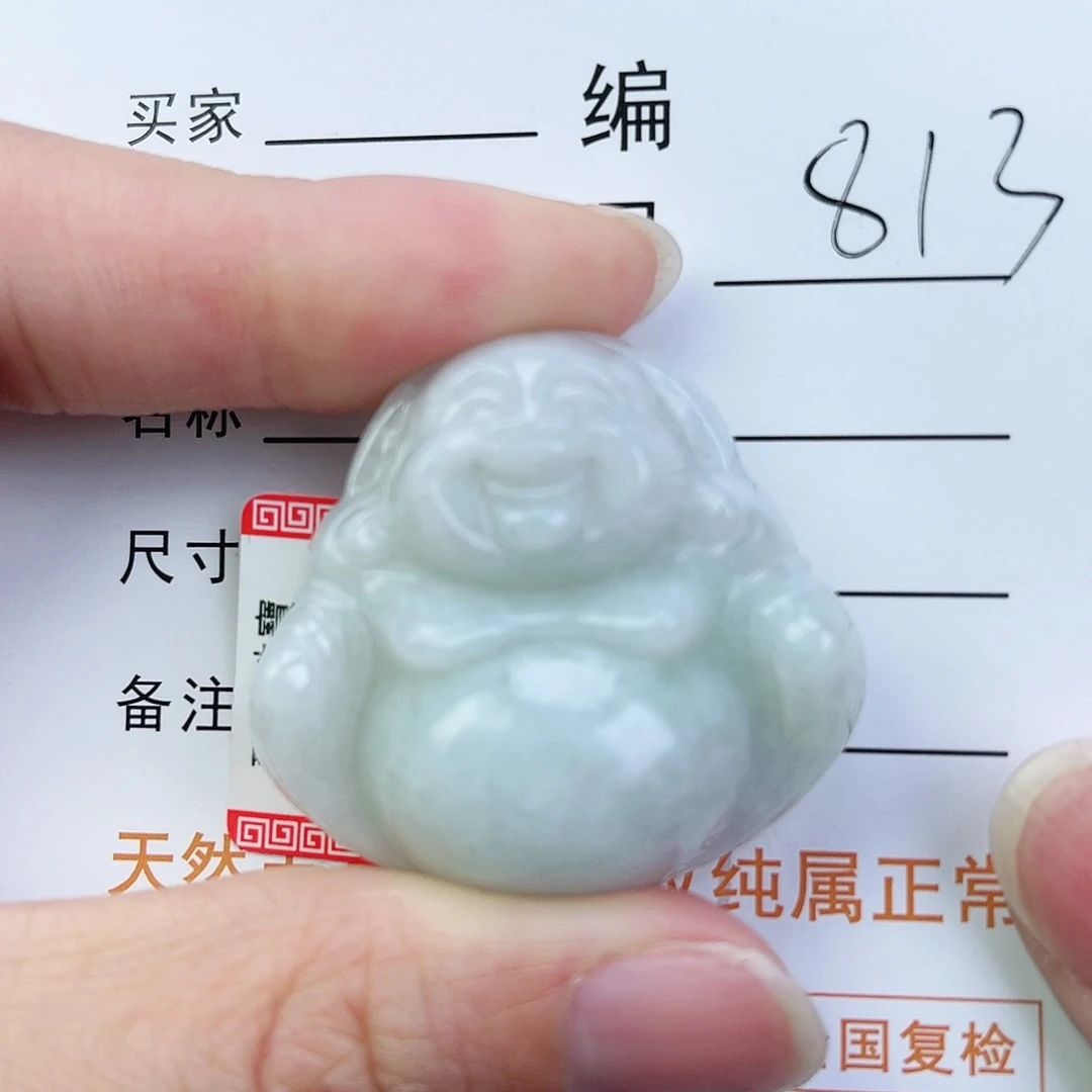 翡翠颈饰未镶嵌佛公微瑕