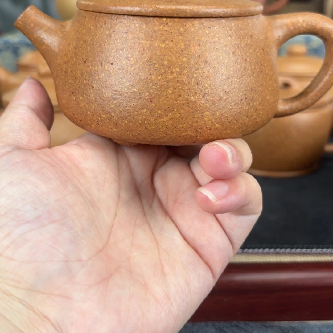 紫砂茶壶梨皮黄段宽口