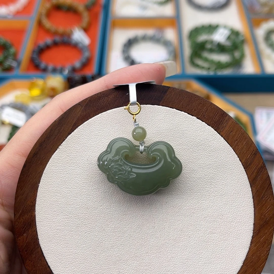 和田玉未镶嵌吊坠(不含链)A19