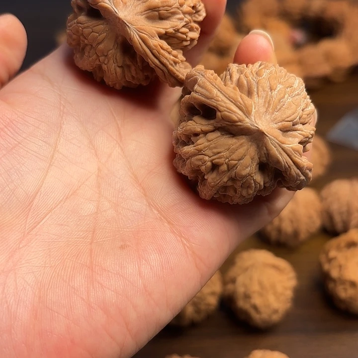 吊坠文玩核桃盘龙虎45尺