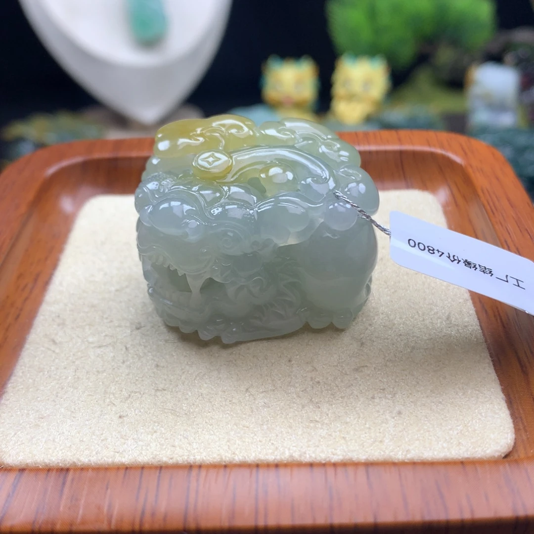 翡翠未镶嵌颈饰翡翠6