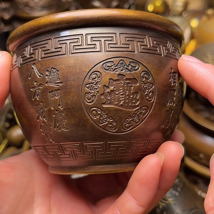 精美铜器批发档口