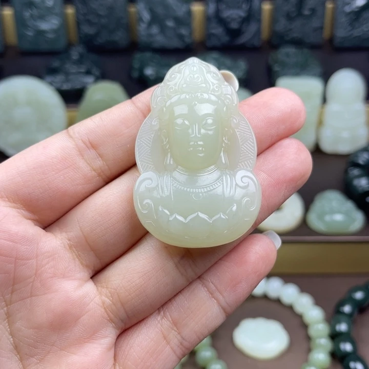 和田玉未镶嵌颈饰