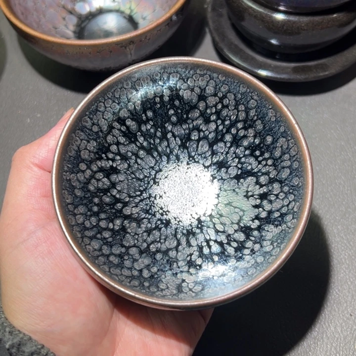 茶盏我是小鱼宝我在吃