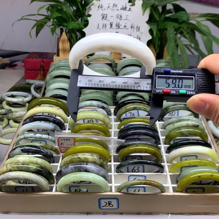 未镶嵌蛇纹石玉手镯62