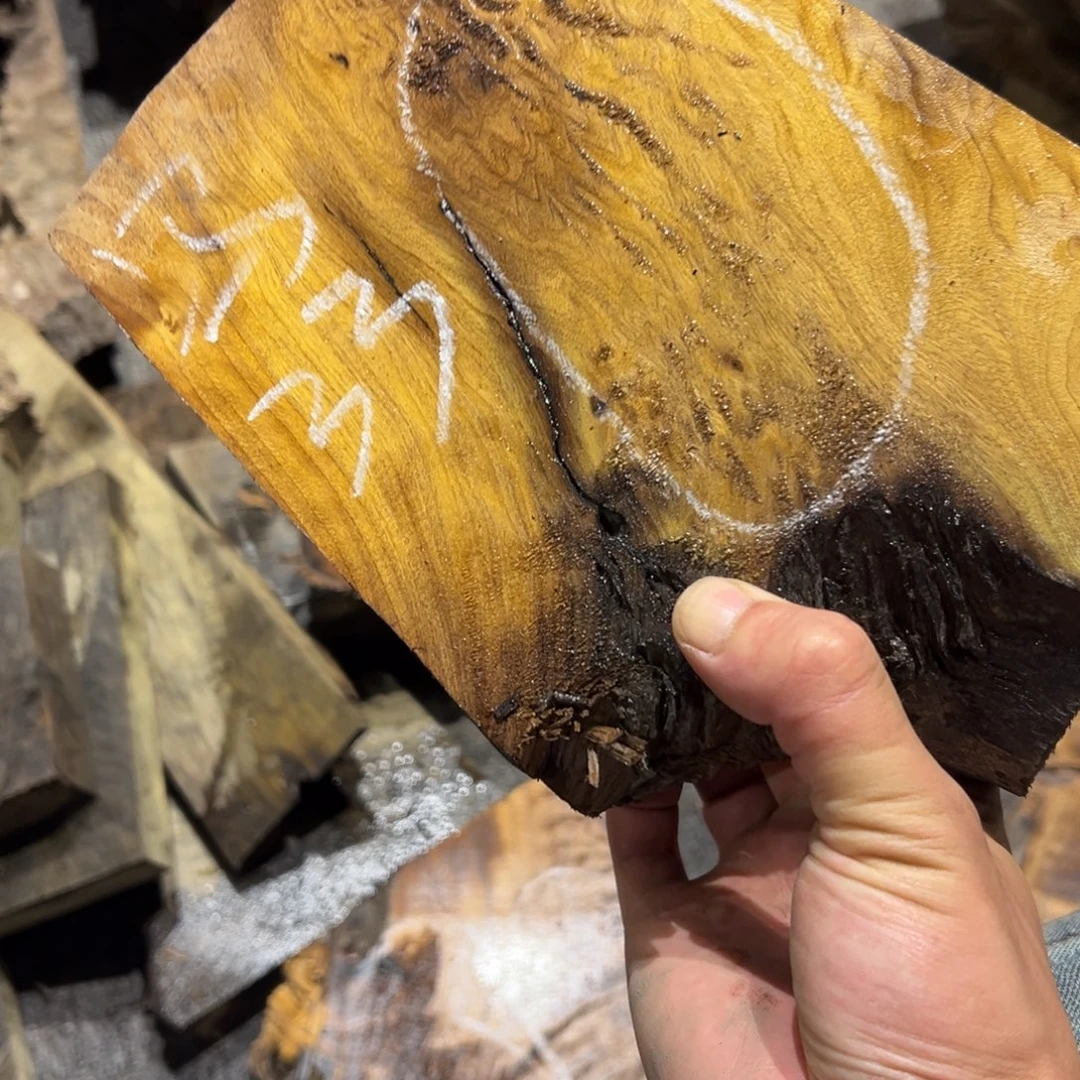 冯***e金丝楠金丝楠阴沉木原材料