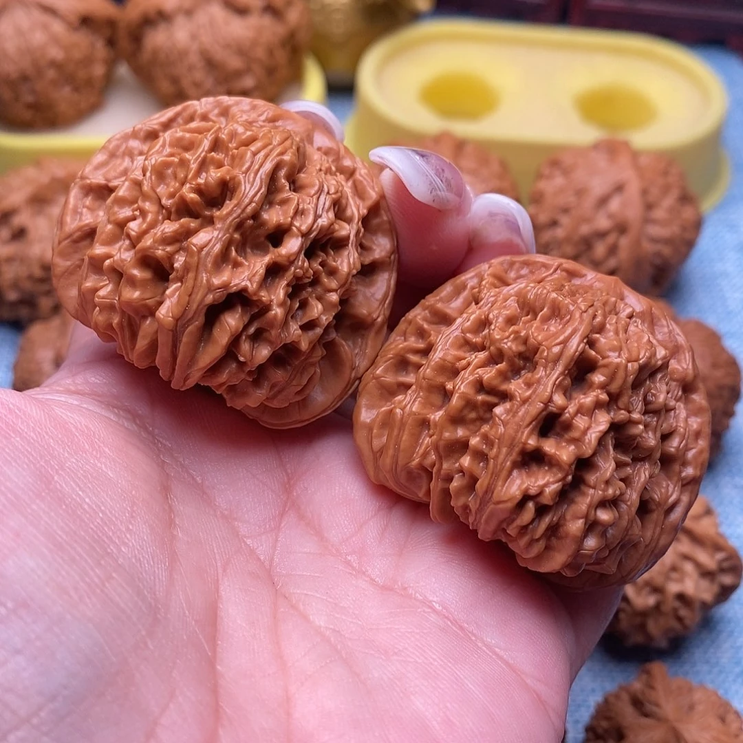 文玩核桃把件精品红皮四座楼46