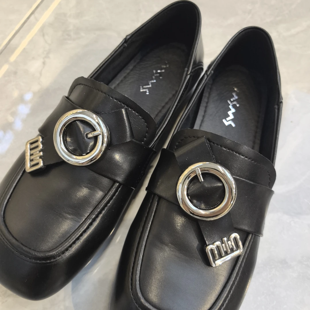 休闲平底乐福鞋（不退换）