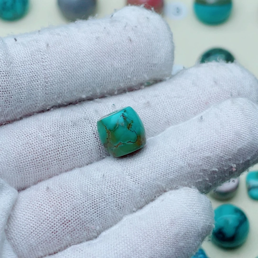 绿松石珠宝奇石未镶嵌小*哥