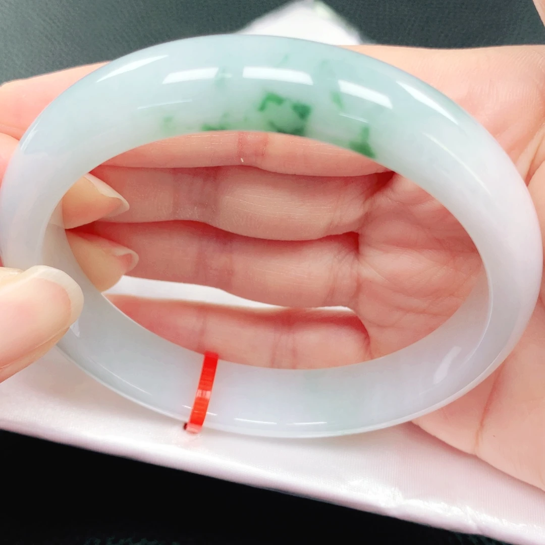 翡翠未镶嵌手镯63圈