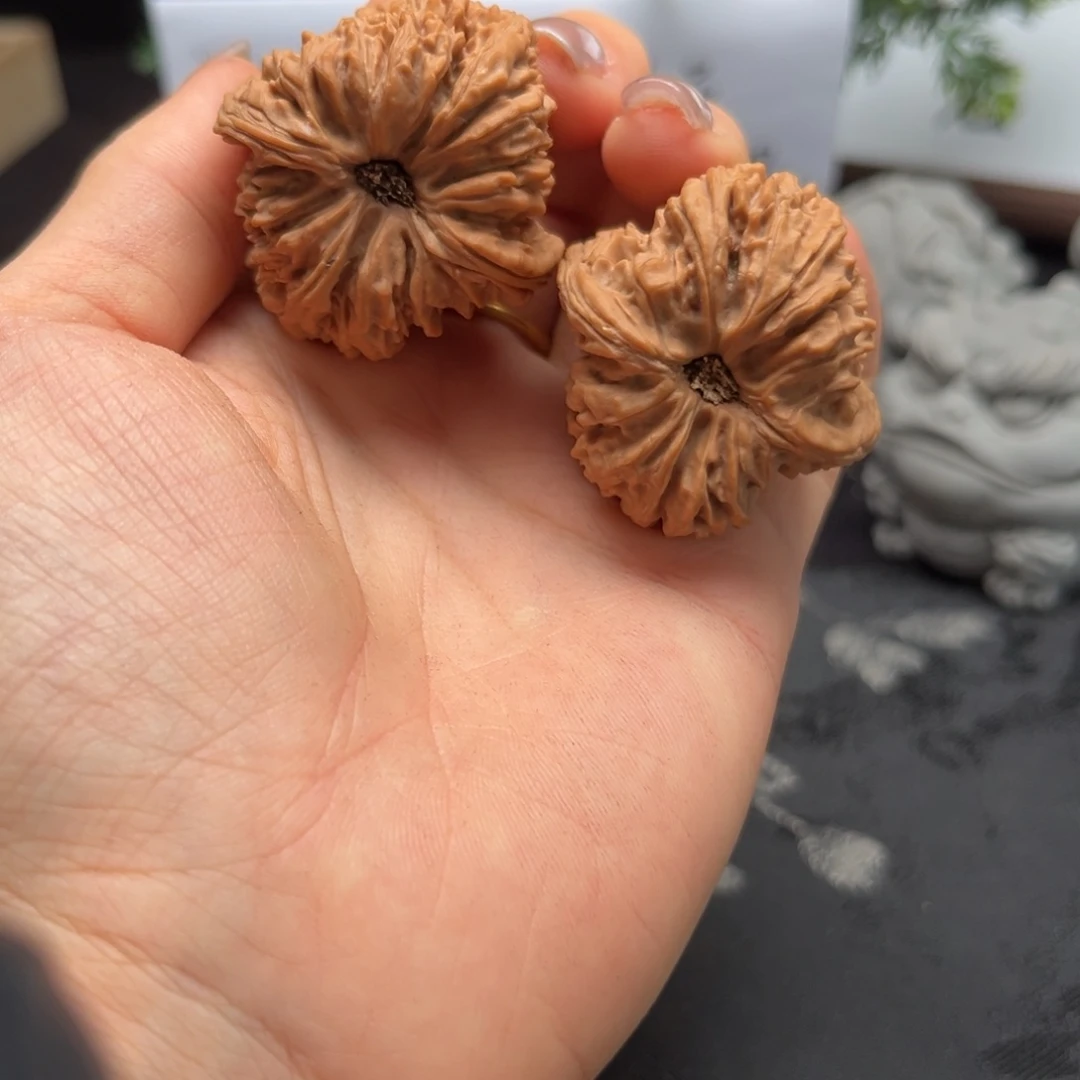 吊坠文玩核桃柒**逻南疆