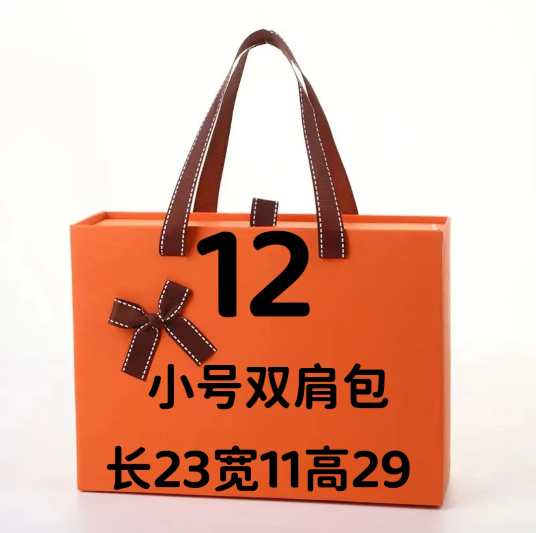 刺绣新款时尚百搭小双肩包