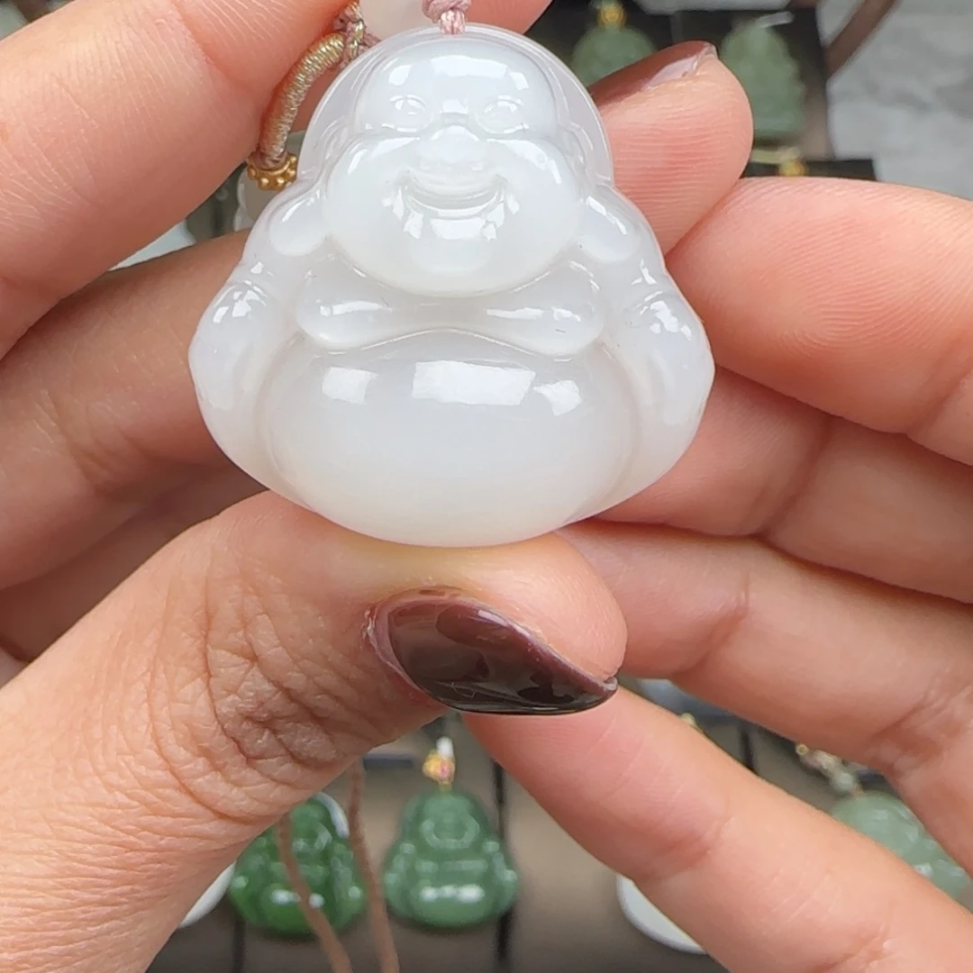 和田玉未镶嵌吊坠(赠链)