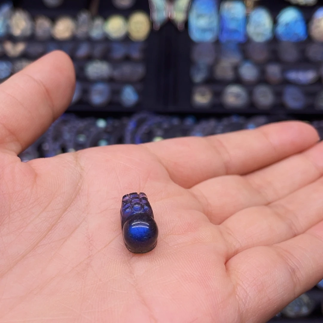 长石裸石大****武貔貅