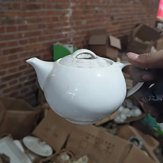 茶盏陶瓷盘子碗啥都有