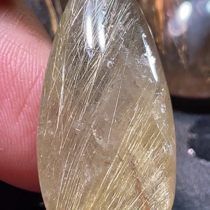 傲***峰未镶嵌发晶颈饰钛晶