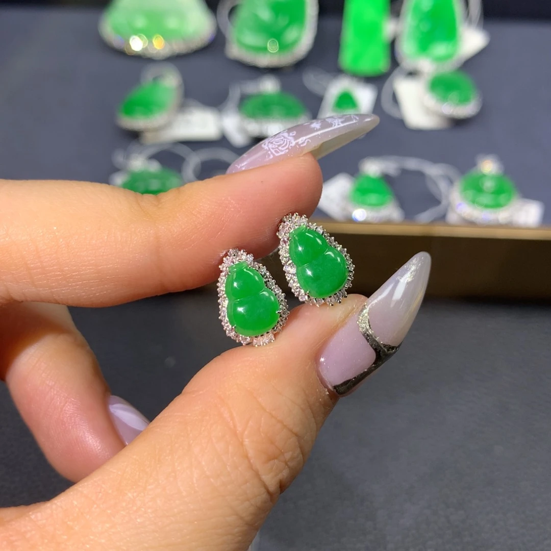 翡翠耳饰18K金镶嵌翡翠