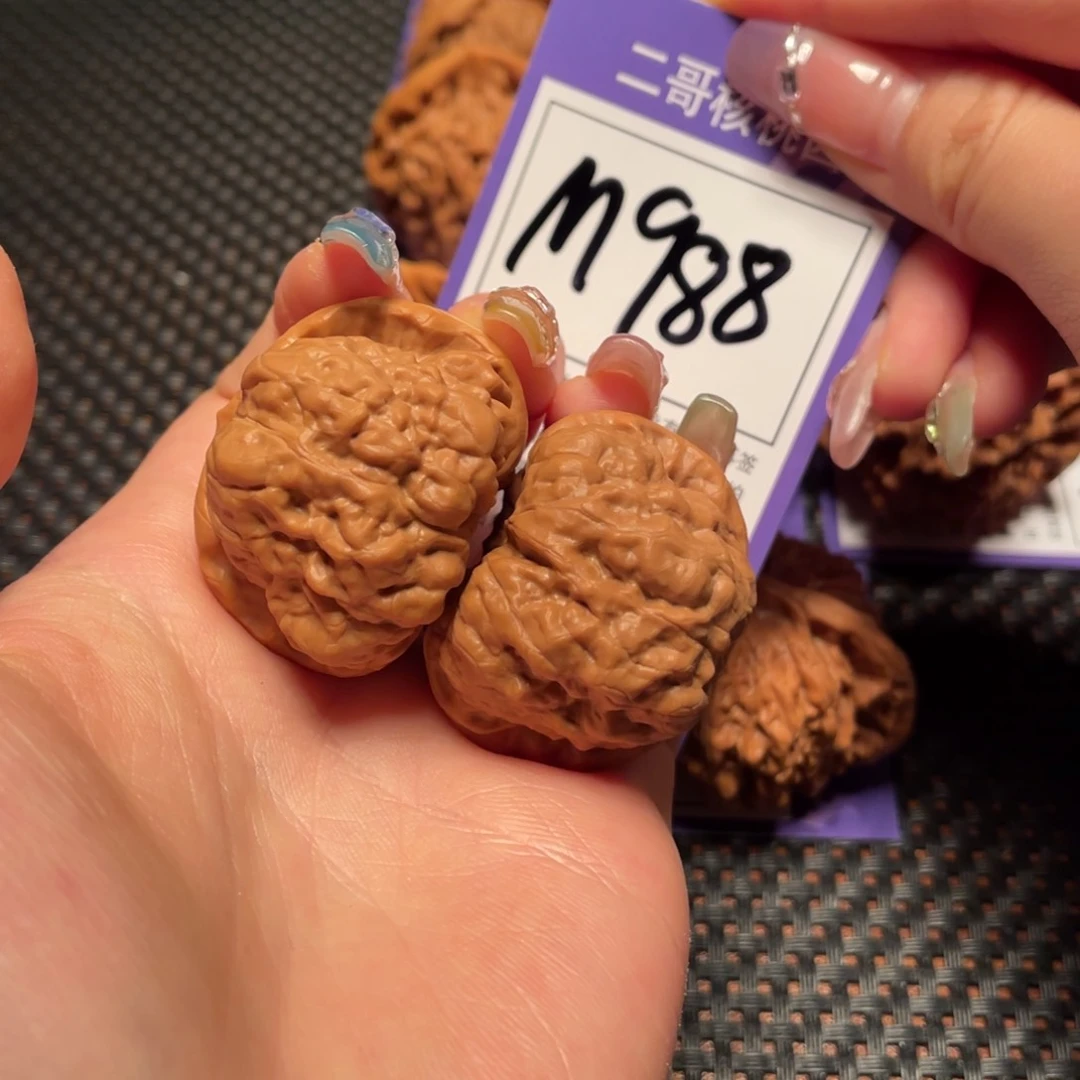 文玩核桃吊坠M988号 3.9蛤蟆头