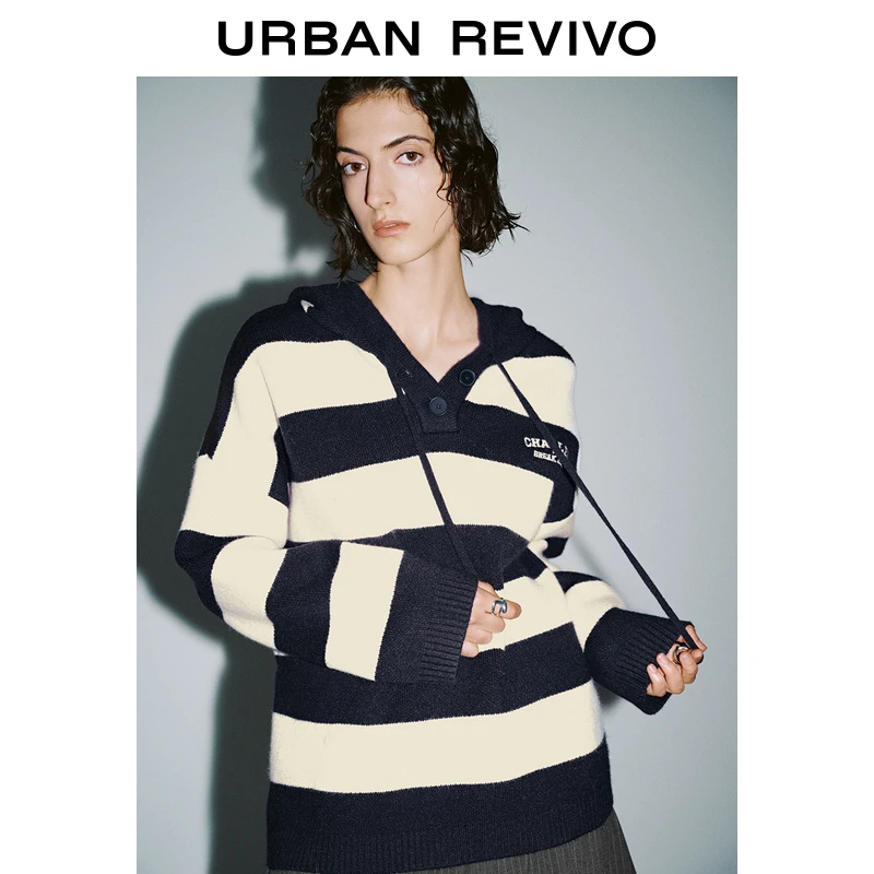 UR2024秋冬新款女装慵懒学院撞色条纹连帽针织衫UWV930049