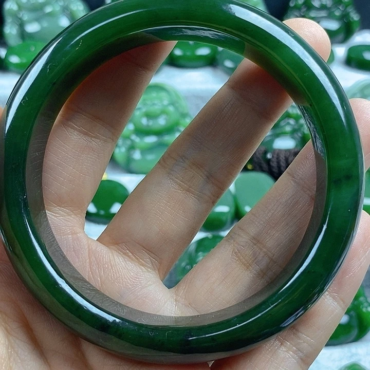 和田玉（碧玉）未镶嵌颈饰61mm