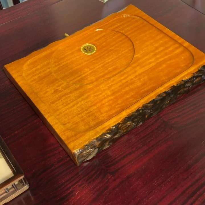 红酸枝木类成套家具