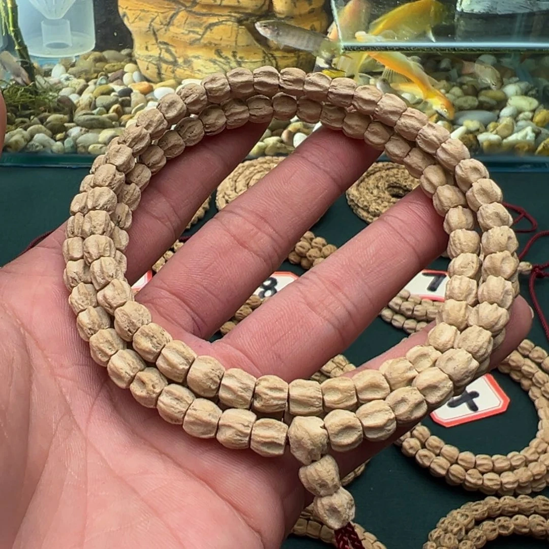 柏香籽/百香籽吊坠A9